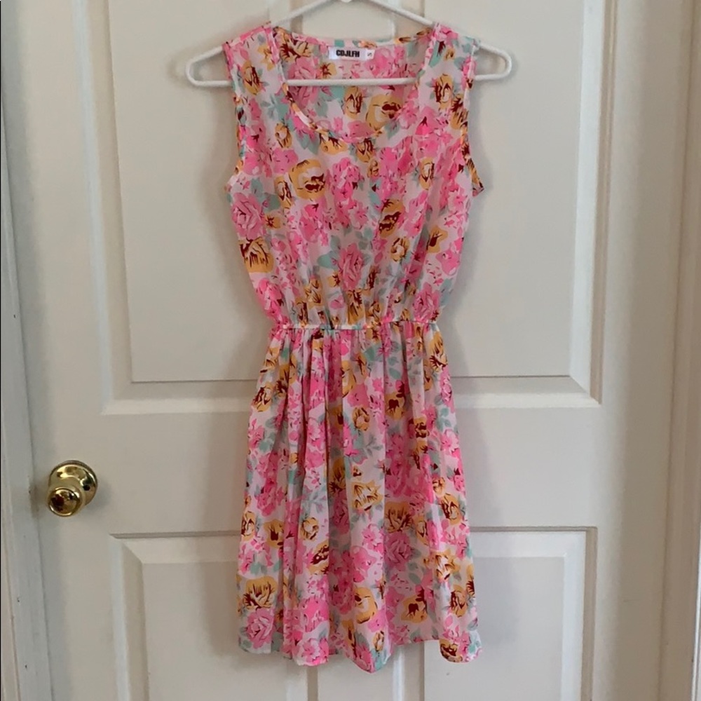 Sleeveless Summer Dress - NWOT - Picture 4 of 6